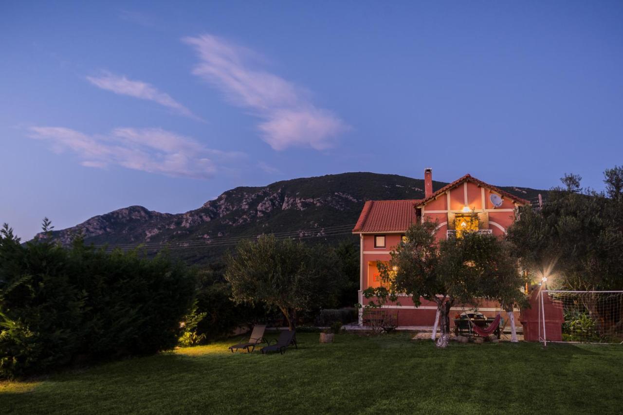Beachfront Villa Meliti Άγιος Ματθαίος Εξωτερικό φωτογραφία