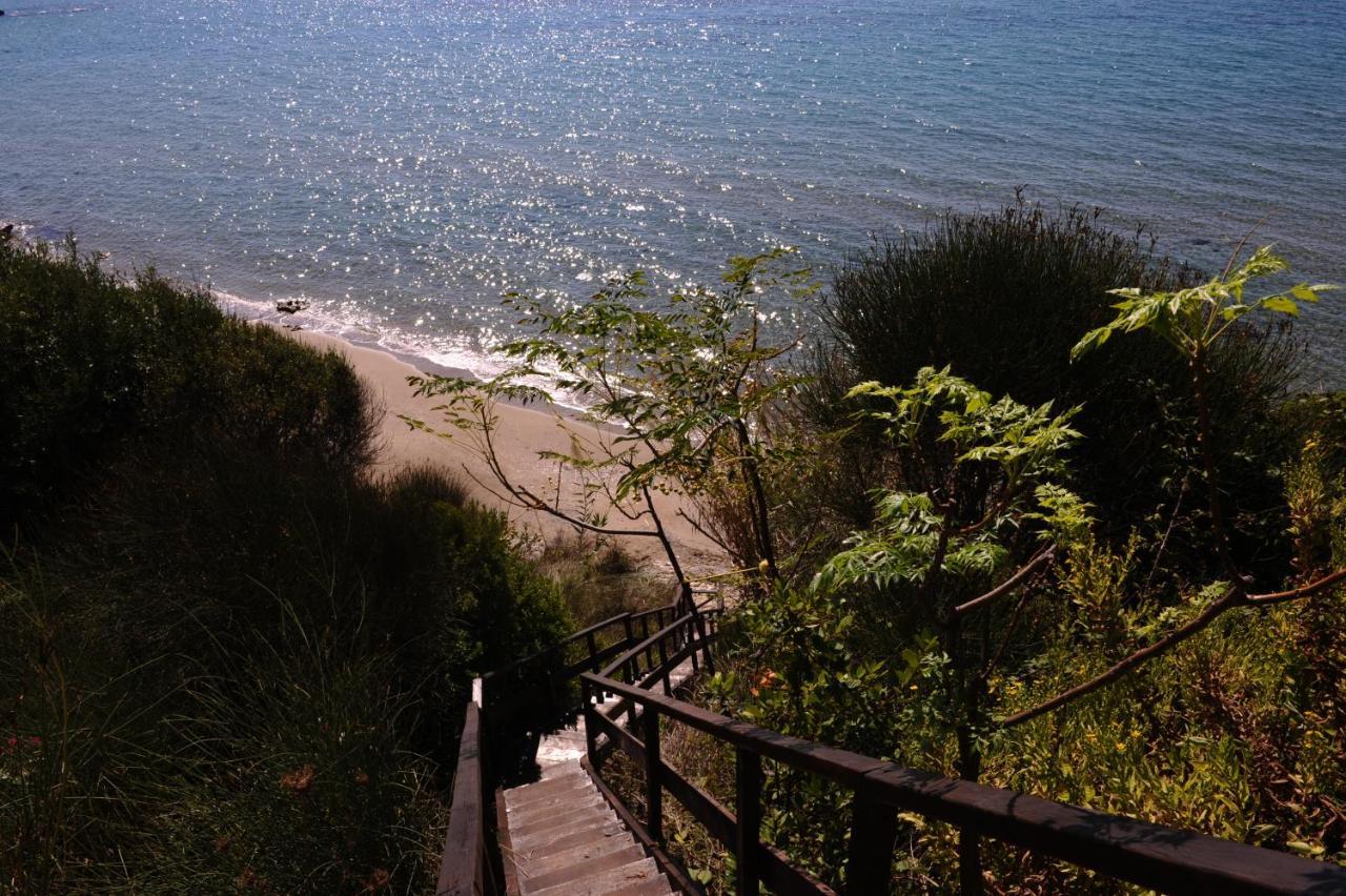 Beachfront Villa Meliti Άγιος Ματθαίος Εξωτερικό φωτογραφία